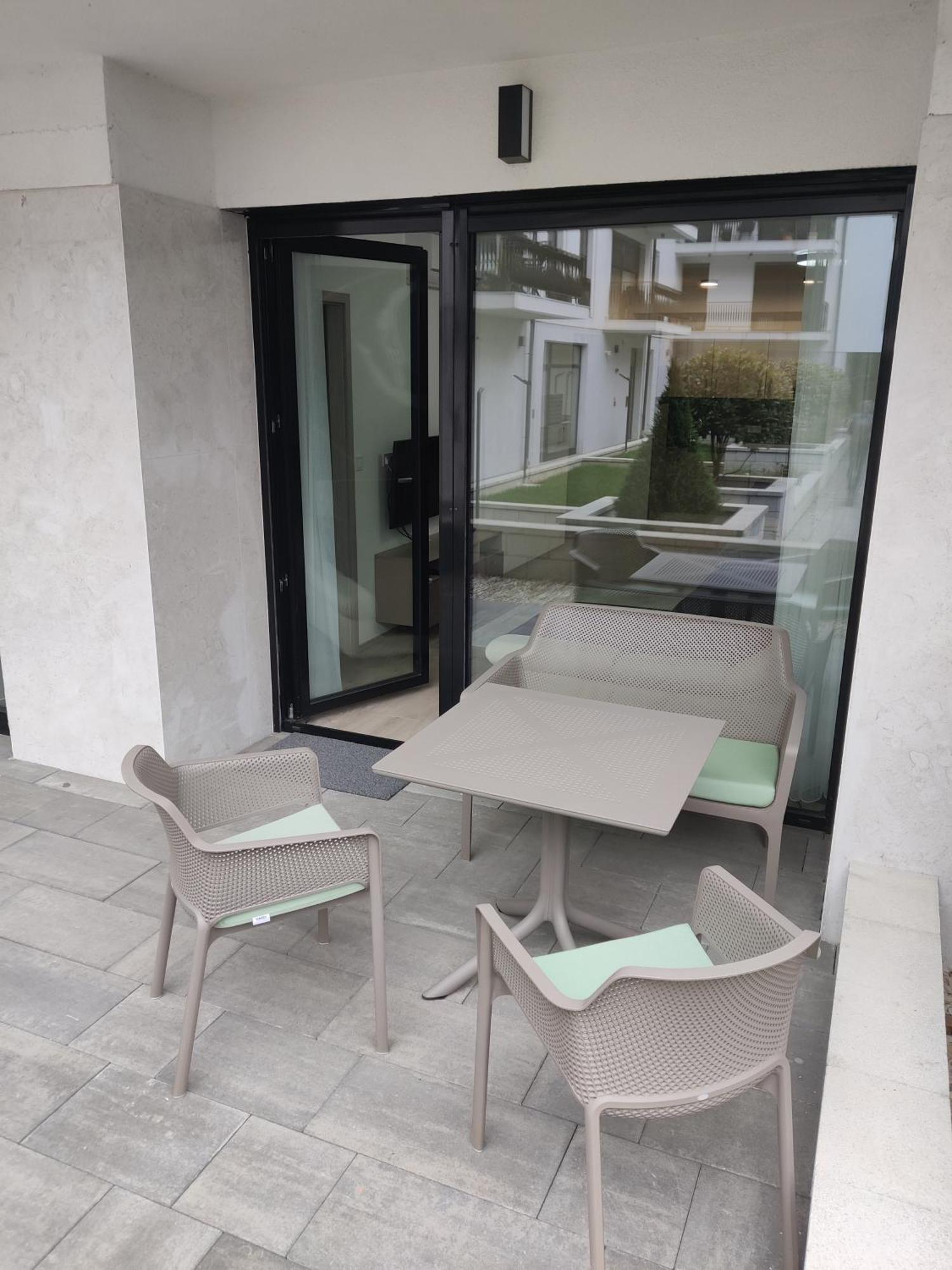 Belvaros Resort Apartman & Spa Székesfehérvár Zewnętrze zdjęcie