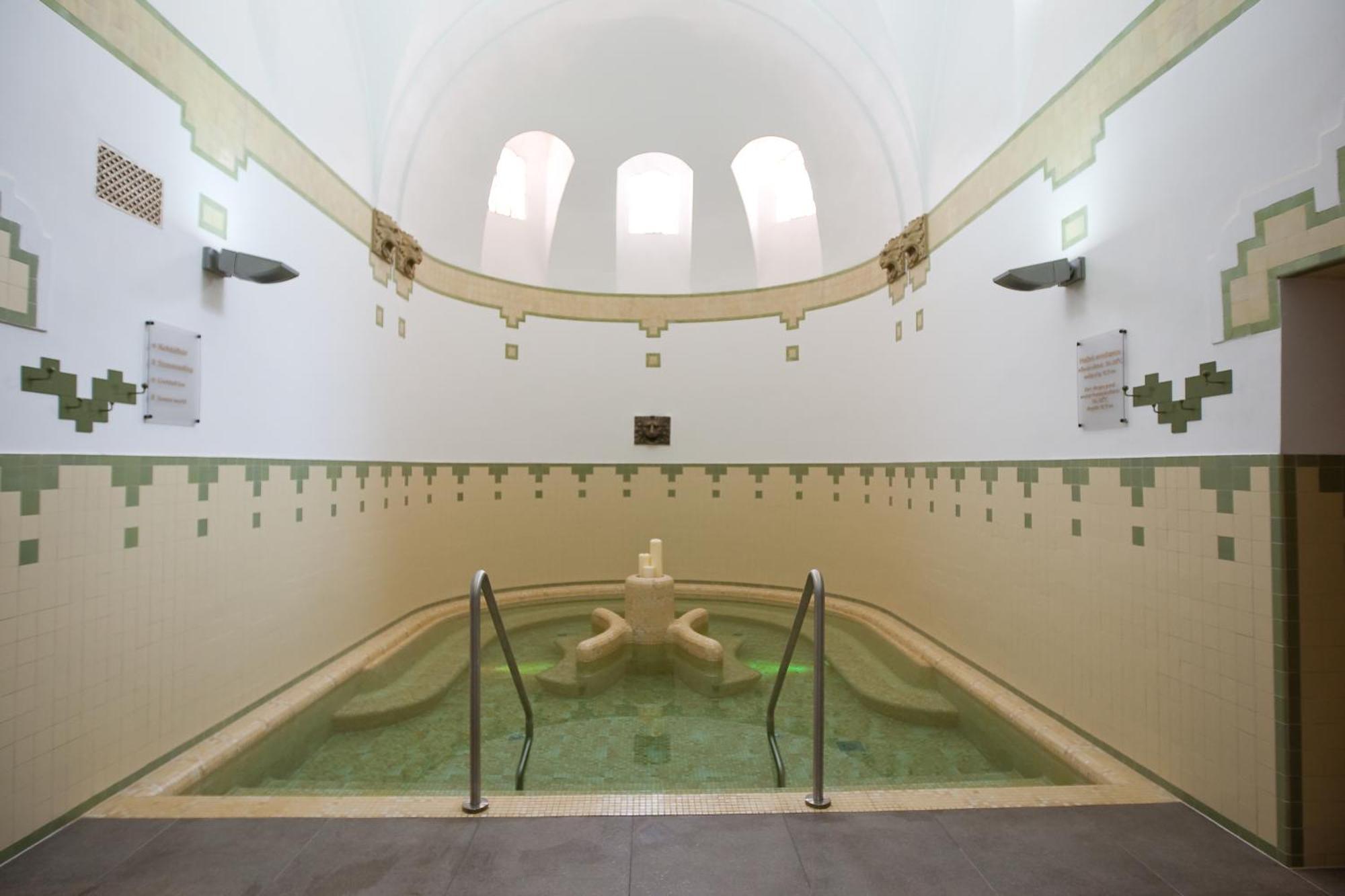Belvaros Resort Apartman & Spa Székesfehérvár Zewnętrze zdjęcie